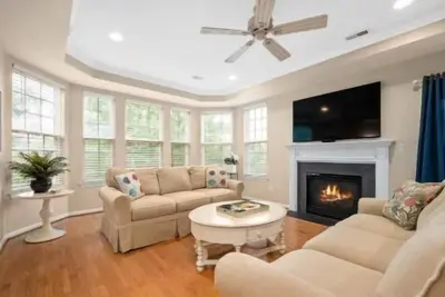 Image de Bright & Spacious Bayside at Bethany Lakes End-Unit w/ Pools, Gym, Tennis