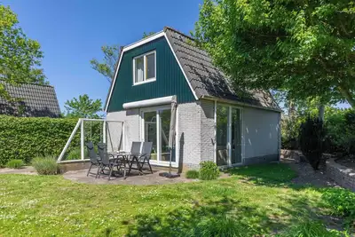 Image de Dune Bungalow directly against the dunes for 5 persons. Holiday home, Privacy, Walking, Cycling.