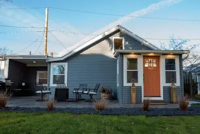 Image de Spectacular Remodeled Home in N Winton Village
