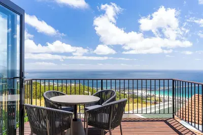 Image de Camps Bay Nest - Townhouse with ocean views