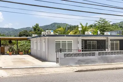 Image de Viví River Nest, Central, Gated Parking!