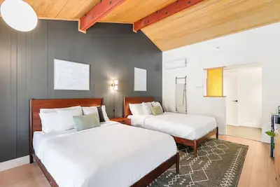 Image de Cave Springs Resort Hotel Room 9 (Visit Mt Shasta)