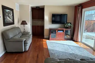 Image de Nice open concept 4bdr/2. 5bath in great part of South San Jose