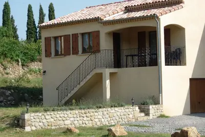 Image de Maison 'Les Sources Gîte Sauvignon' avec piscine partagée, jardin privé et climatisation