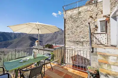 Image de Appartement \"La Casa Della Lavanda\" avec vue sur les montagnes, terrasse privée et Wi-Fi