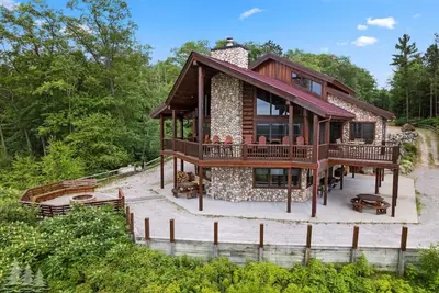Image de Caribou Ridge! Sleep 28+. 1of2 Lodges StunningView