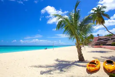 Image de Steps Away from Dover Beach! 3 Convenient Units | Free Parking, Outdoor Pool!