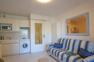 Image de Bel appartement pour 3 personnes avec Wifi, climatisation, Tv, balcon et parking