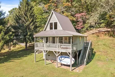 New Riverfront Property! Sasquatch Cabin