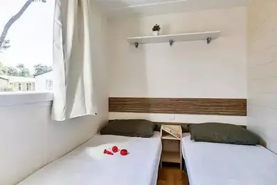 Image de Mobil-home ● Aufgehobene Terrasse