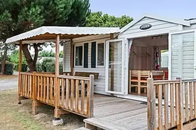 Image de Mobil-home | Classic | 3 Ch. | 6 pers. | Terrasse surélevée