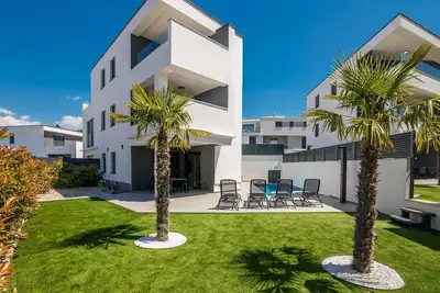 Image de Appartement Bp lux avec piscine