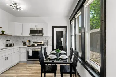 Image de Luxury Home in Charming Philly with Ample Parking!