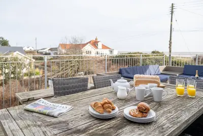 Image de Fisherman's Loft - sleeps 8 guests in 4 bedrooms