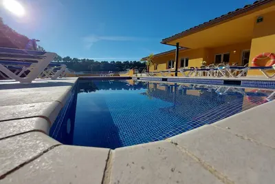 Image de Villa spacieuse avec piscine privée à deux pas des plages de San Marti