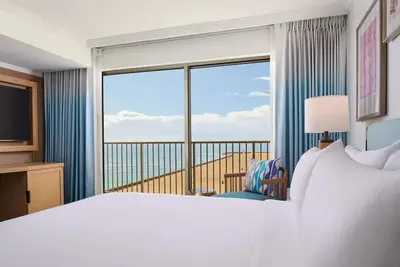 Image de Oahu Dream! 2 Relaxing Units w/ Balcony, Minutes to Waikiki Beach