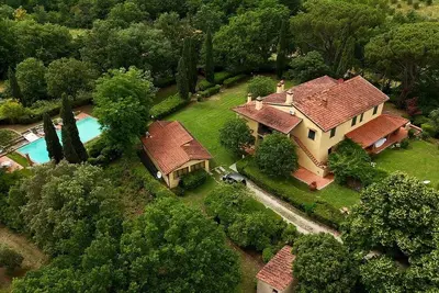 Image de Andrea's Olea-apartment in Tuscan villa, near Florence, with pool.