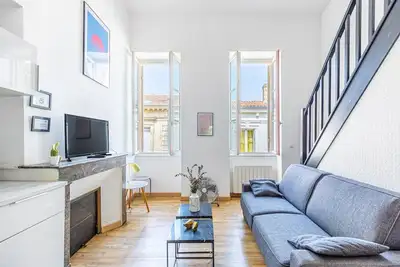 Image de Bel appartement duplex Bordeaux centre