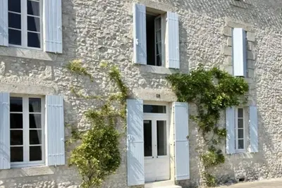 Image de Stylish self-contained gite within lovely village house
