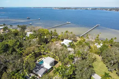 Image de The River House, Classic historic charm!