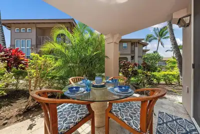 Image de Newly Renovated-new furnishings and new paint. 2101 Waikoloa Colony Villas