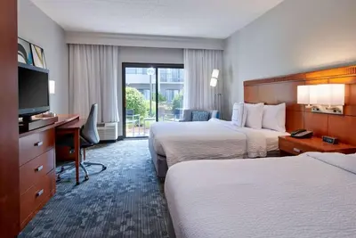 Image de Great Getaway Spot! Unit w/ Courtyard View, Pool, Pets are Allowed with Fee