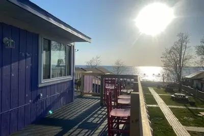 Image de Beachfront Condo in the heart of Sylvan Beach