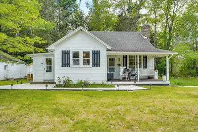 Image de Near Parks & Lakes: Blakeslee Home w/ Private Yard
