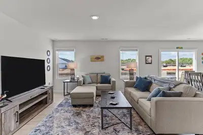 Image de Coastal Eve Retreat-pets, fenced yard, beach gear, and more!