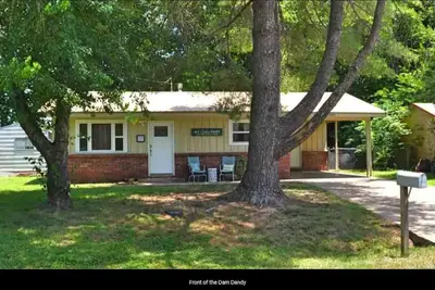 Image de Dam Dandy Cottage - South Grand Lake Retreat. . . Enjoy the lake life!