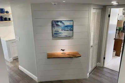 Image de 2 bed 2 bath Condo Across from the Best Beach in the Usa!