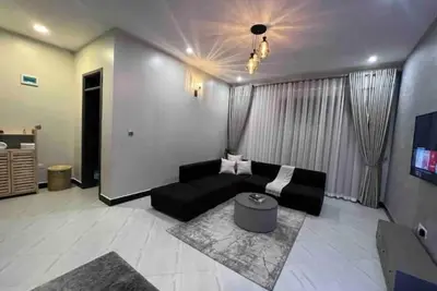 Image de Fall House