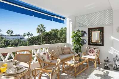 Image de Appartement Ă Playas del Duque pour 6 personnes| Casa Sevilla 216