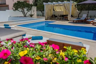 Image de Luxury apartment Irena Ii with shared pool near beach - Eos Croatia