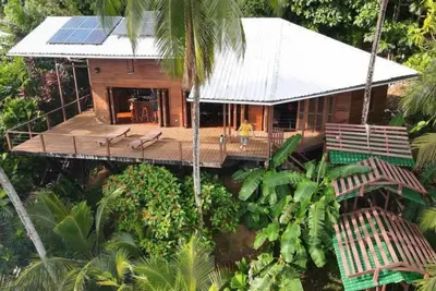 Image de EcoHouse is surrounding nature & facing the breathtaking views of Caribbean Sea.