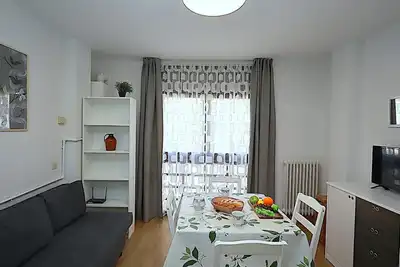 Image de Appartement à 100m de la plage centrale, WiFi, pour 2-4 personnes, plein centre de Lloret de Mar