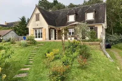 Image de Grande maison rénovée proche centre et plage, 5 chambres, tout confort, terrasse, jardin, Wi-Fi