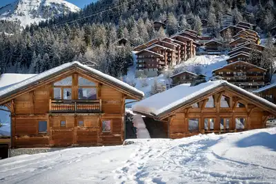 Image de Chalet spacieux 15 pers. à Plagne 1800, au pied des pistes avec jacuzzi et sauna