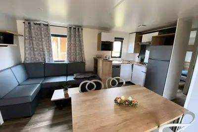 Image de Mobil-home Premium 3 chambres 37m² - 2 salles de bain + Tv 6 personnes