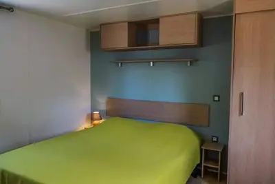 Image de Mobil-home Pmr 35 m², climatisé, 2 chambres 4 personnes