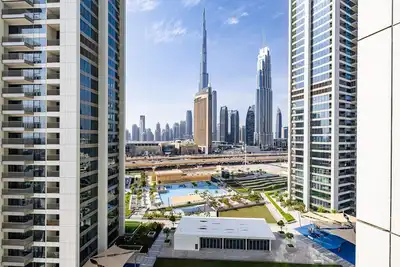 Image de 3bdr Apartment + maid room I Burj Khalifa view I Downtown