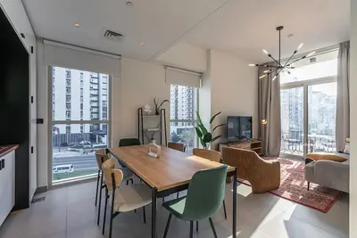 Image de Spacious and Stylish 2-Bedroom Apartment in Dubai Hills I Socio Tower