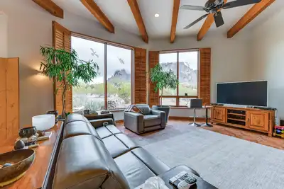 Image de Apache Junction Desert Gem w\/ Patio & Views!