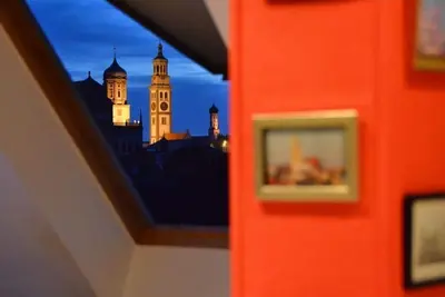 Image de Appartement Ă Augsburg avec Jacuzzi