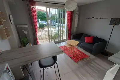 Image de T2 récent - jardin et terrasse - commerces à pieds