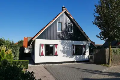 Image de Holiday home Buitenplaats 53 in Callantsoog. Suitable for 6 people with 3 bedrooms.