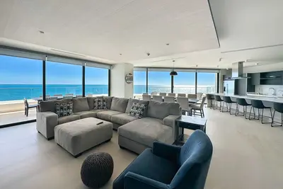 Image de Brand New 6 Bedroom Penthouse #1010