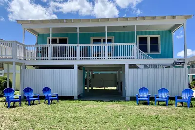 Image de 3 Br 2nd Row Beach House in Garden City! Relax, Take It Easy