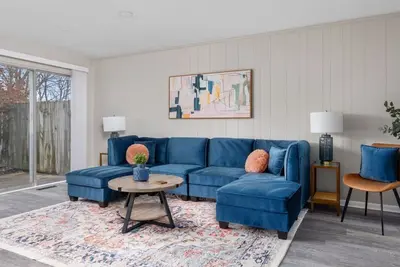 Image de Alder and Oak- 2 Br Apartment with Patio