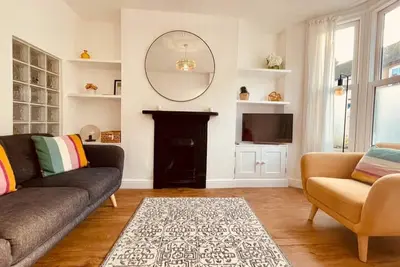 Image de Seal Cottage, 2 bedroom modern terraced cottage centrally located with idyllic garden.